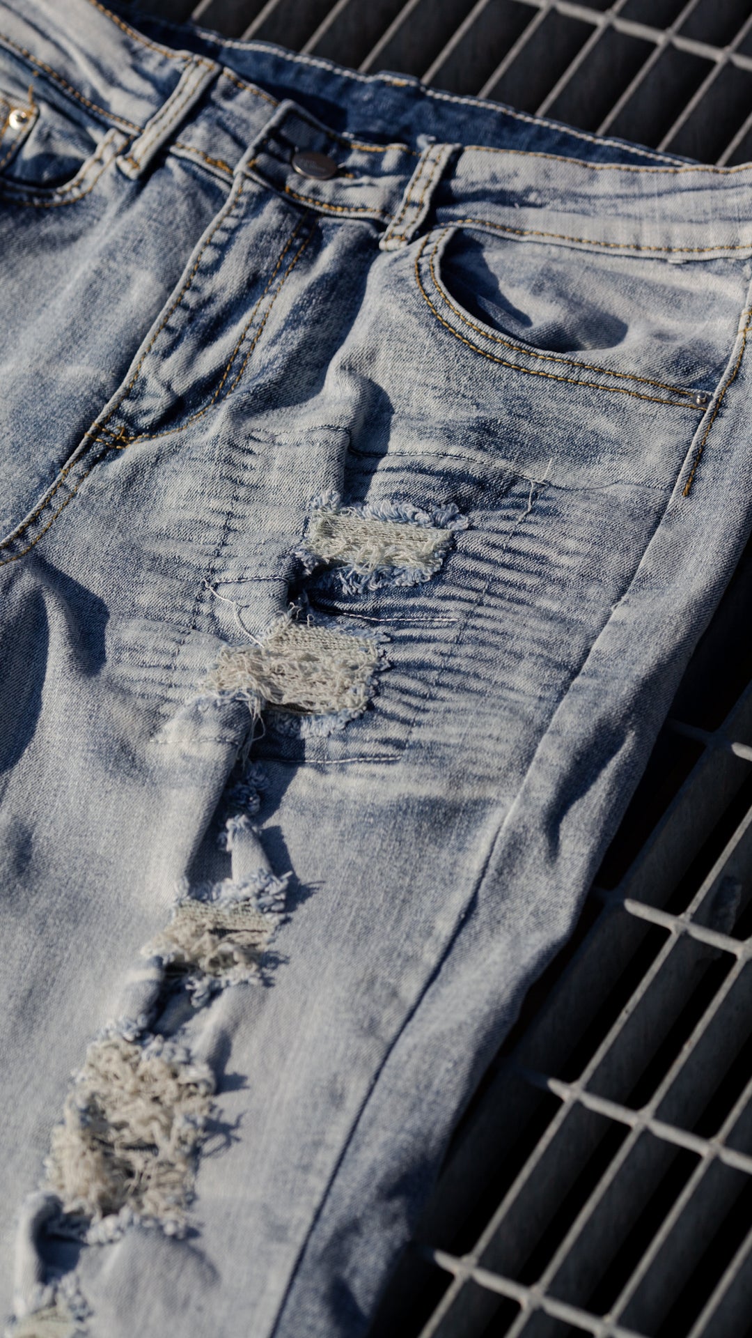 BLACK SNAKE SLIM JEANS