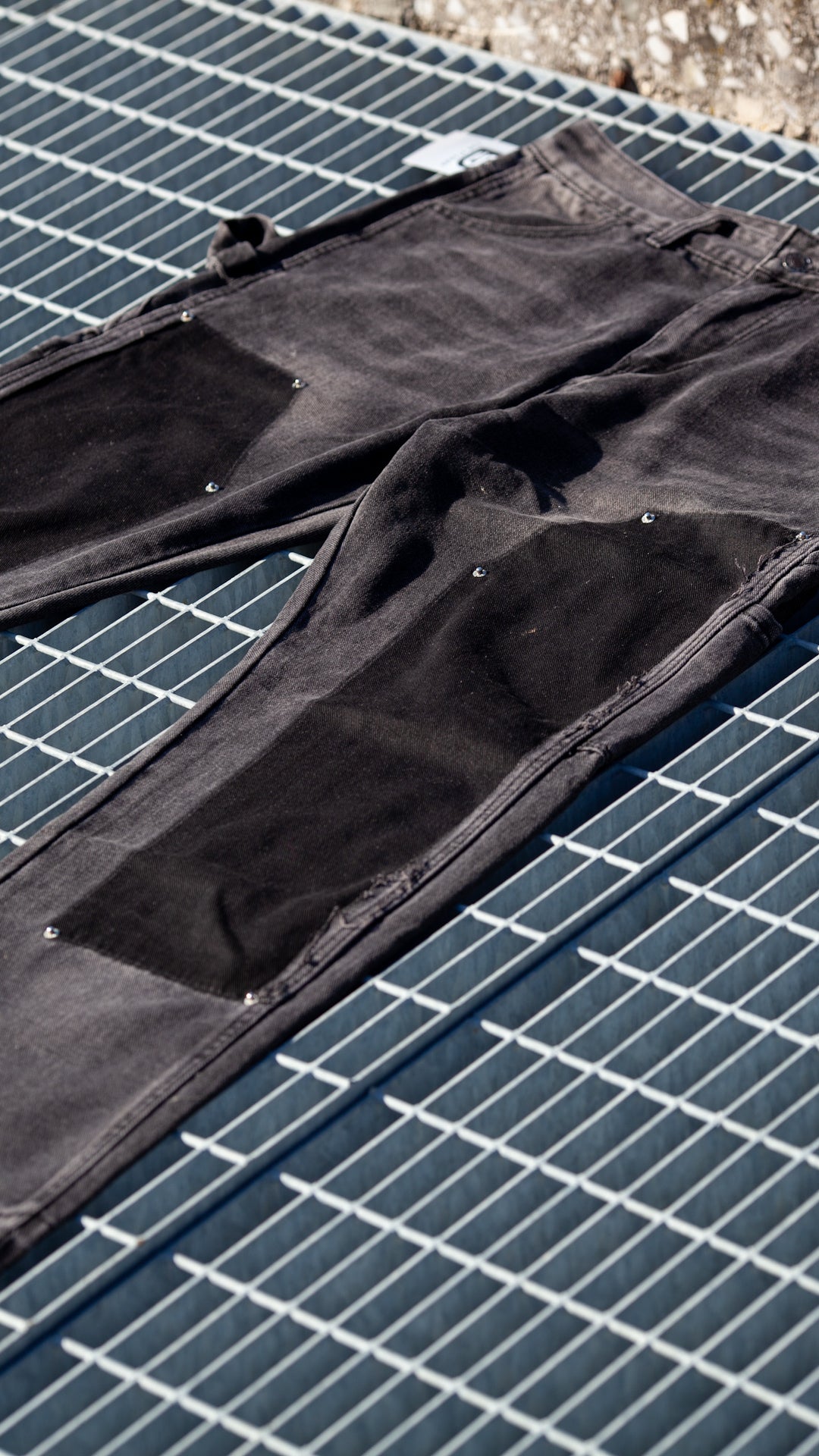 OBSIDIAN BLACK FLARE JEANS