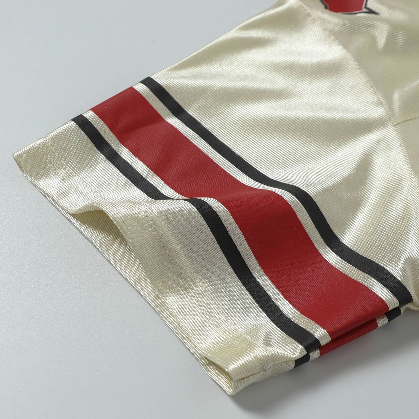 Clean Short-sleeved T-shirt